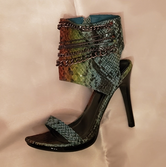 Multi-Color Sandal Heels - Picture 2 of 3